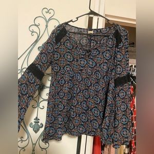 Long sleeve shirt